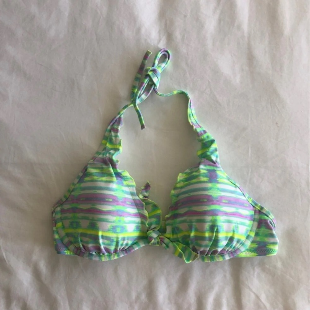 NWT Capri Ruffel Halter 34C